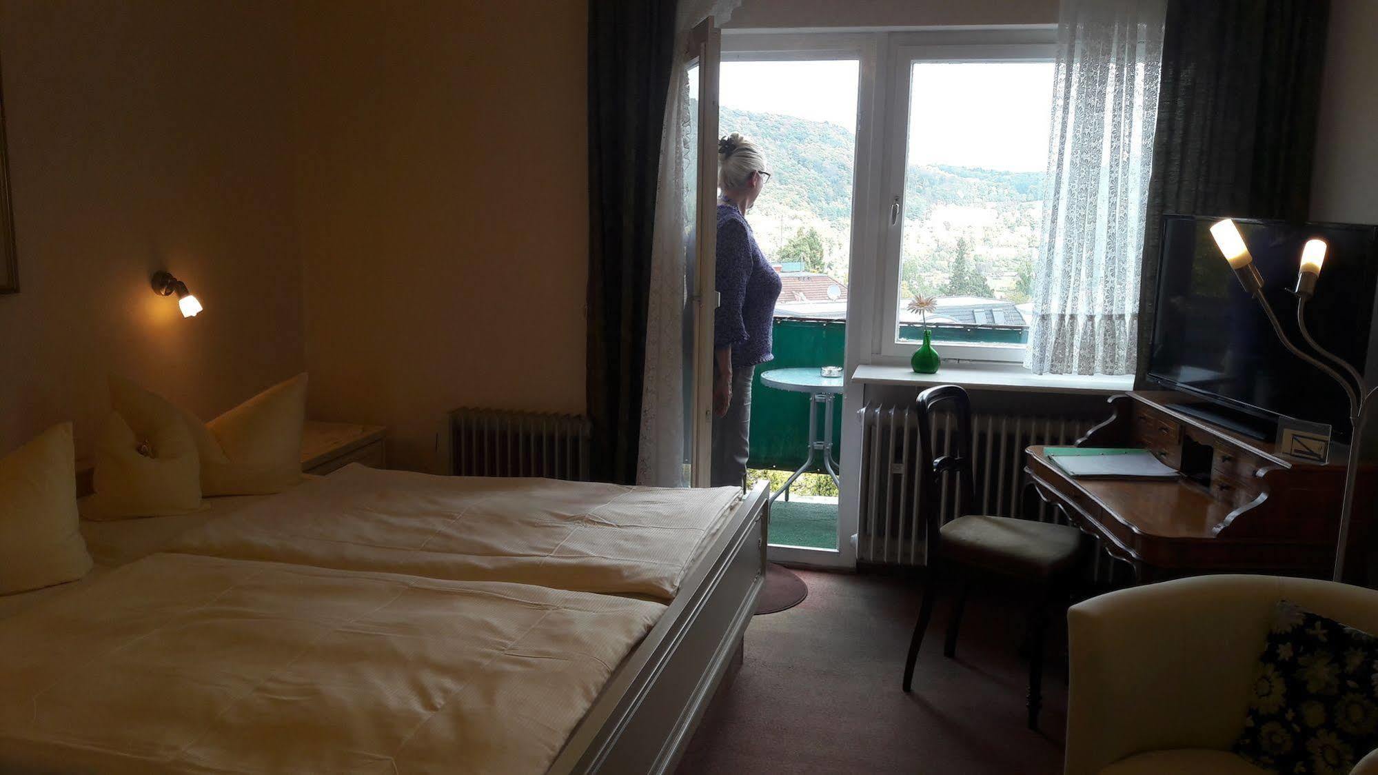 Hotel Yoga Jasmin Ehemals Hotel Eberhardt-Burghardt Badenweiler Dış mekan fotoğraf